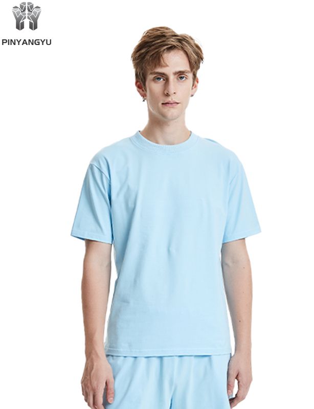 マルチカラーのTシャツ、ゆったりと通気性、男性と女性のスタイルをカスタマイズできます